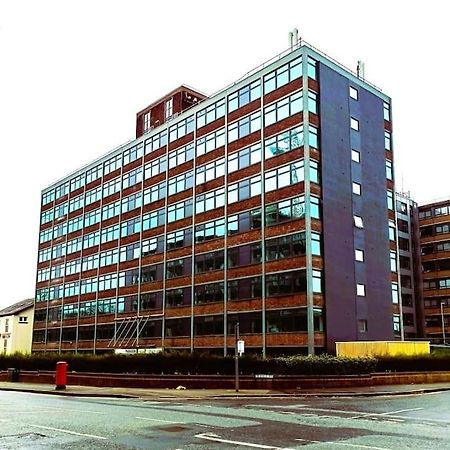 Fantastic One Bedroom Apartment Near Old Trafford Stadium Manchester Exteriör bild